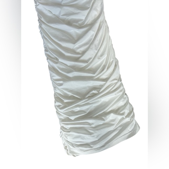 NEW Superdown Lined Ruched Strapless Midi Dress Size Small White - Picture 3 of 5